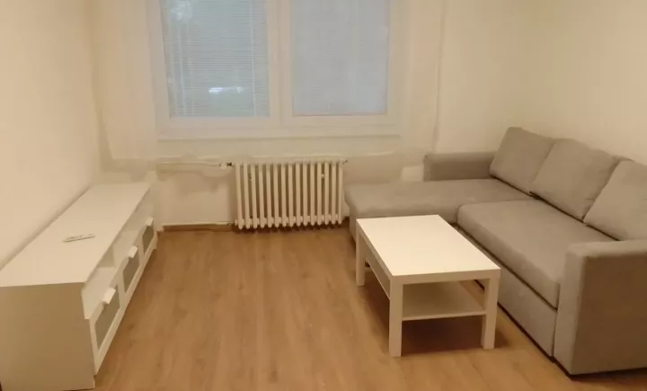 Na prenájom zariadený 3 izbový byt, balkón, Žarnova, Trnava