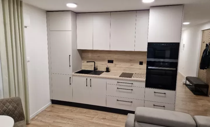 Na prenájom 2 izbový apartmán, rezidencia Haulíkova, Trnava.